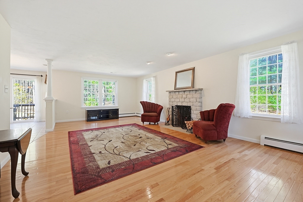 5 Chestnut St, Plainville, MA Photo #12