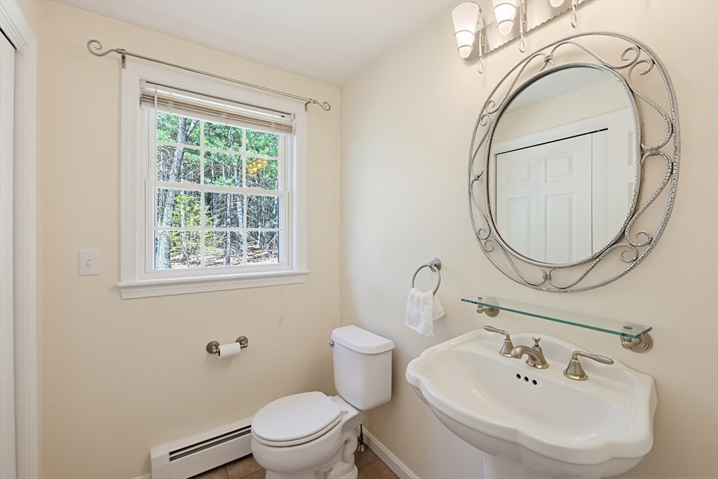 5 Chestnut St, Plainville, MA Photo #24