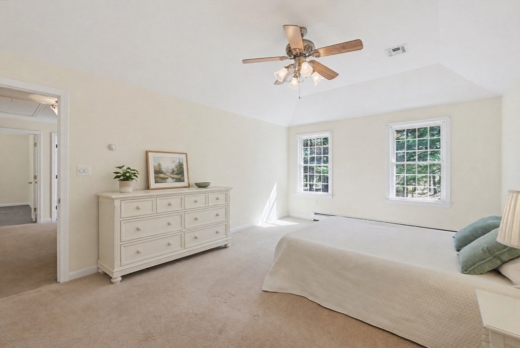 5 Chestnut St, Plainville, MA Photo #15