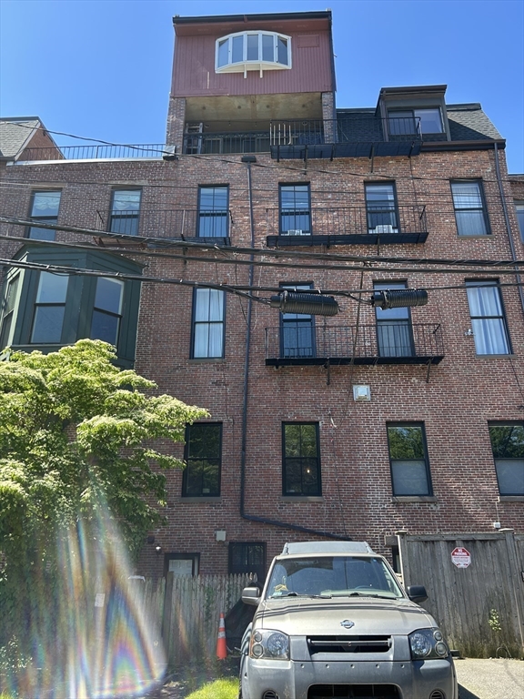 15 Dwight Street