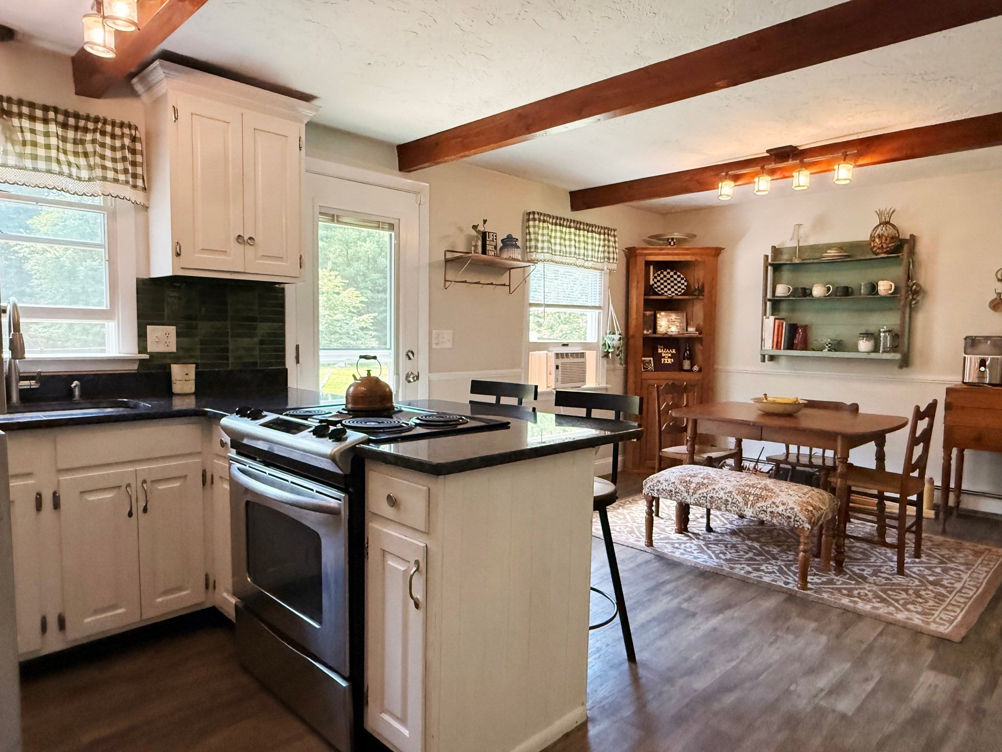 35 Beach St, Middleboro, MA, 35 Beach St, Middleboro, MA Photo #6