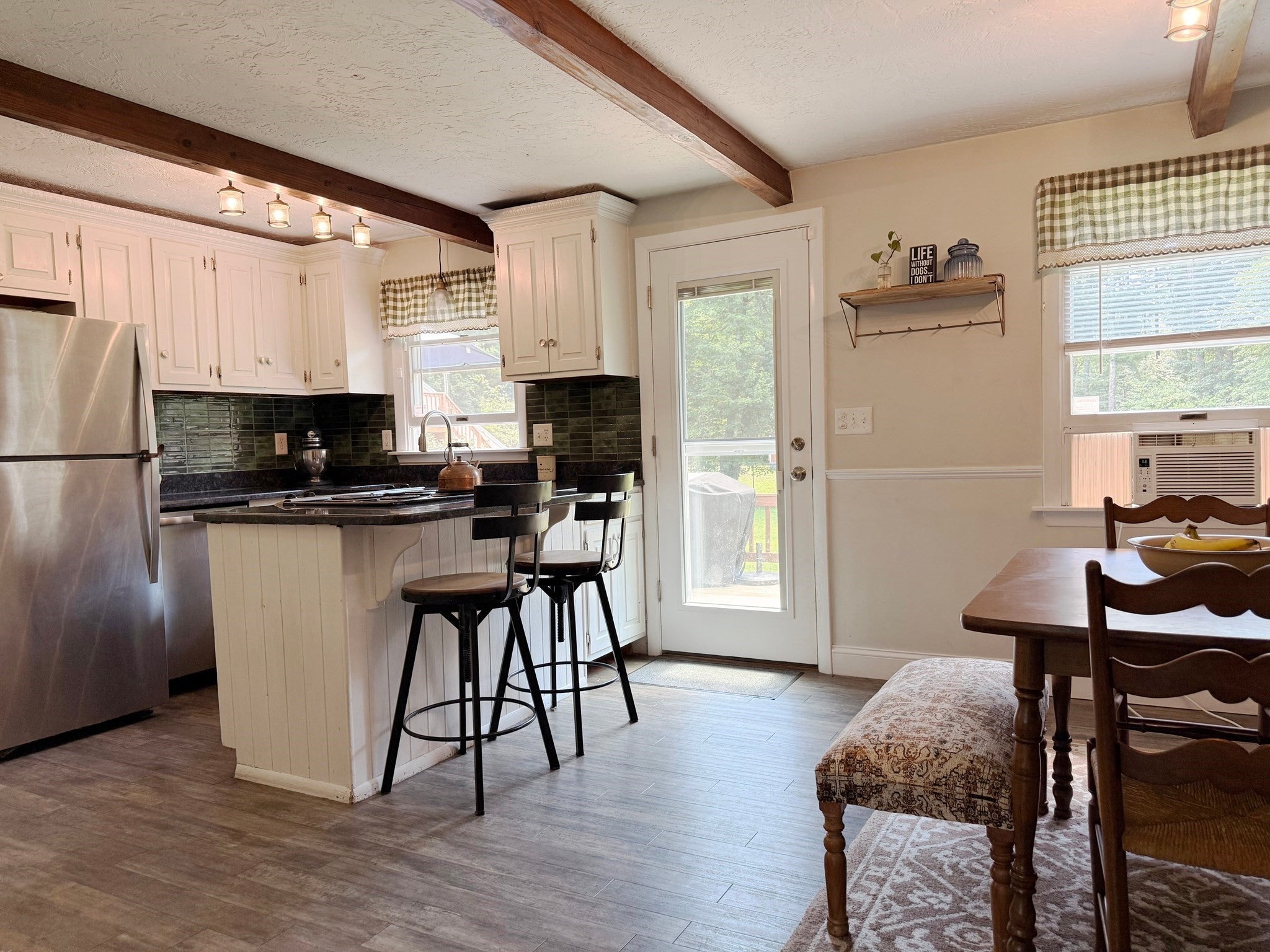 35 Beach St, Middleboro, MA, 35 Beach St, Middleboro, MA Photo #5