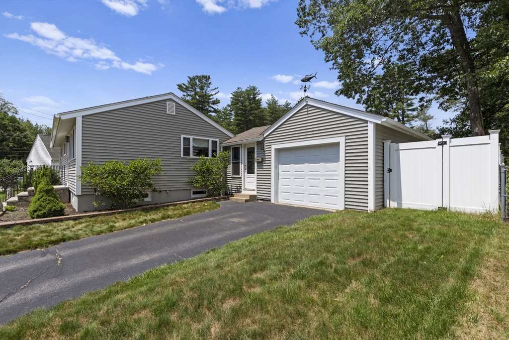 2 Wedgewood Rd