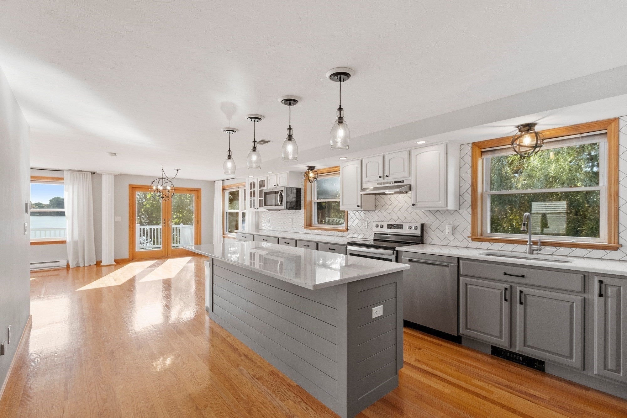 24 Wheelock Ave, Millbury, MA Photo #16