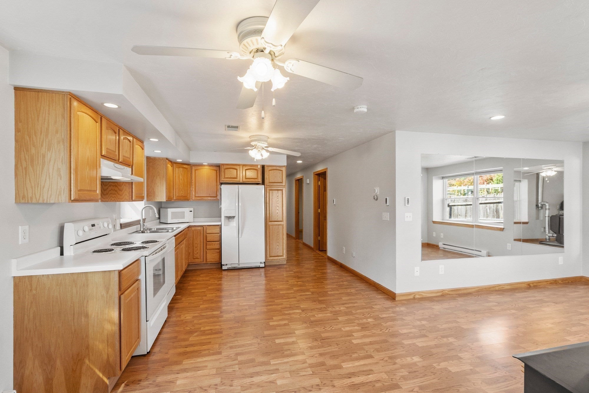 24 Wheelock Ave, Millbury, MA Photo #32