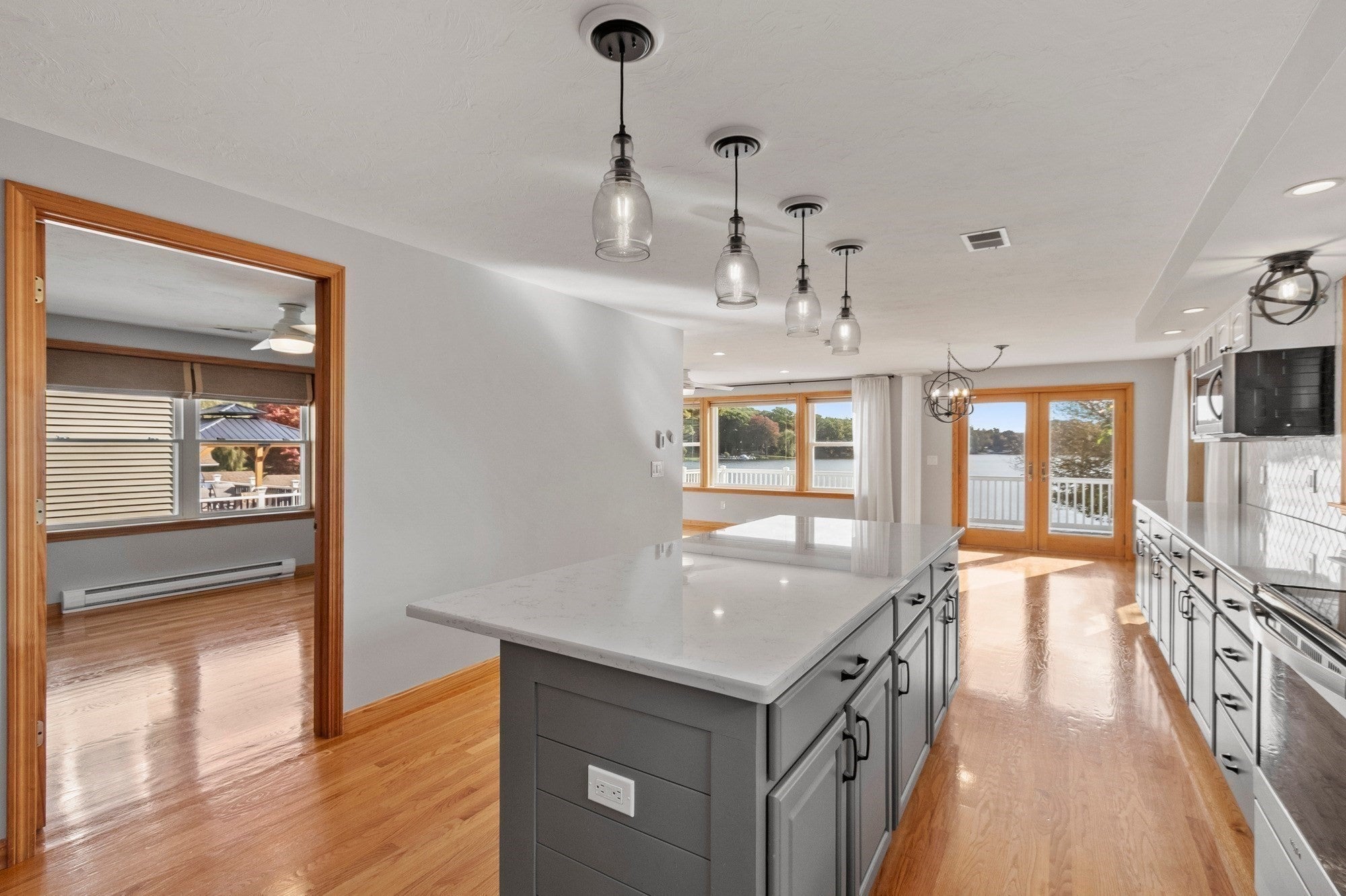 24 Wheelock Ave, Millbury, MA Photo #17