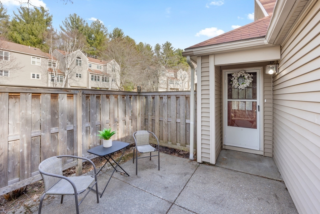 22 Thayer Pond Dr 6