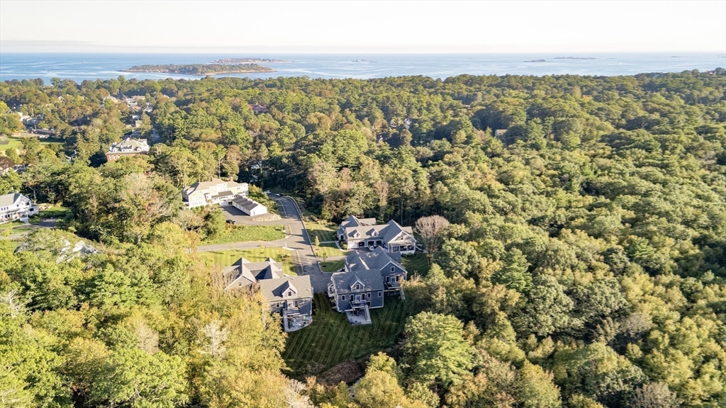 8 Hickory Hill Way