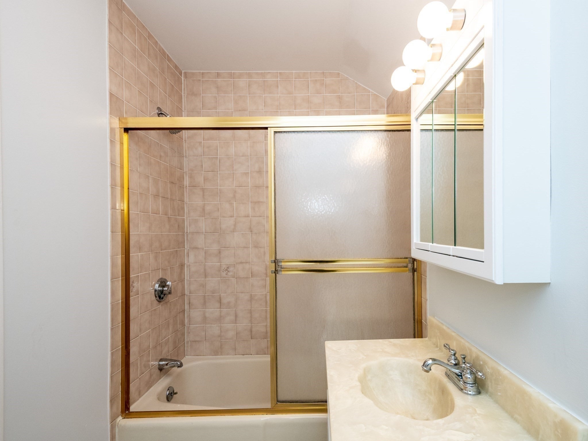 8 Washington Street, Stoneham, MA, 8 Washington Street, Stoneham, MA Photo #28