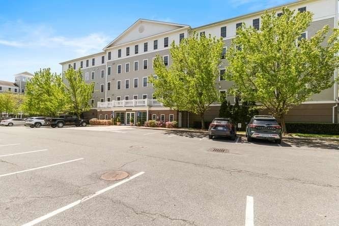 10 Crowninshield St 106