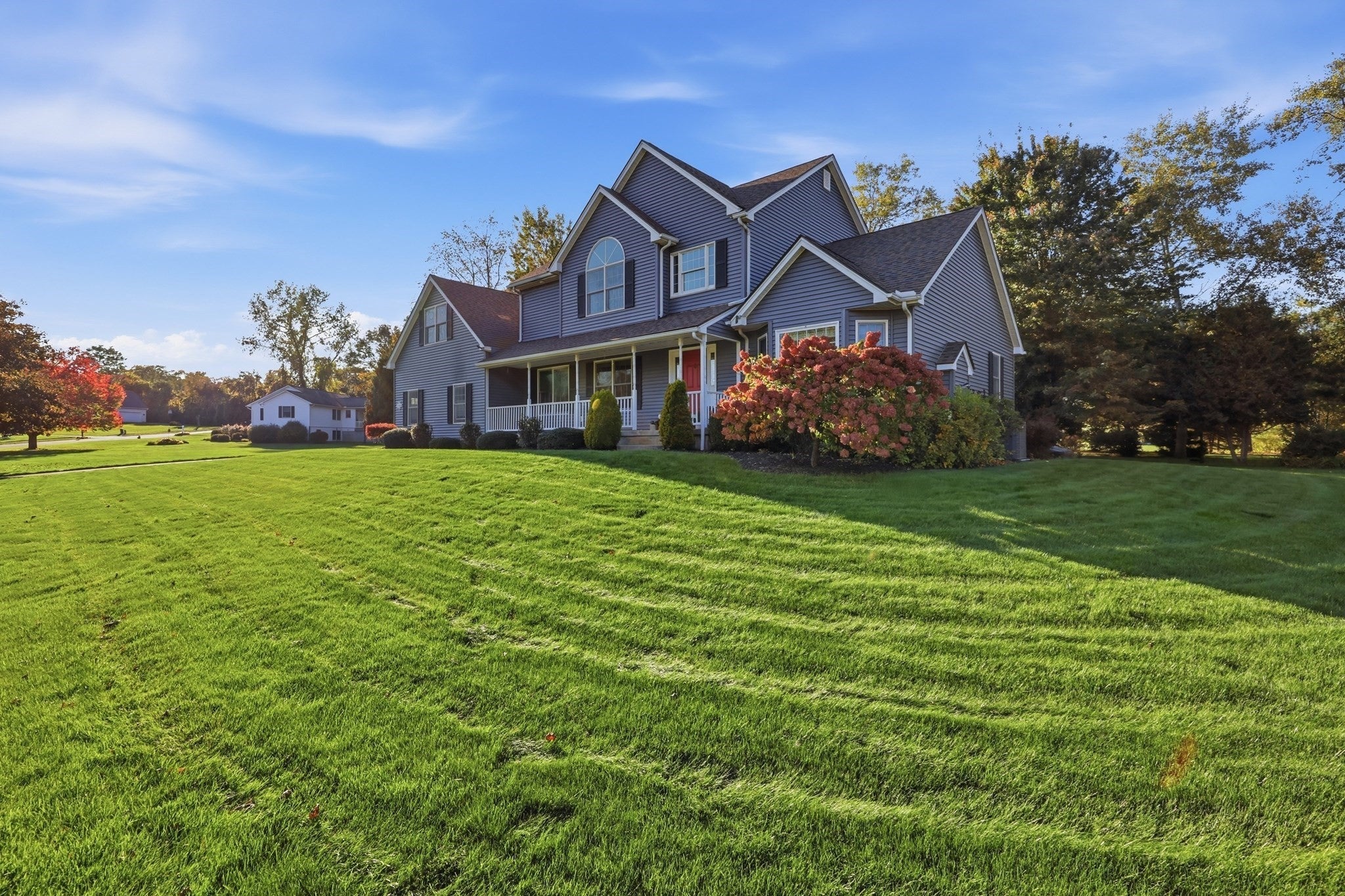 7 Holly Cir, Easthampton, MA, 7 Holly Cir, Easthampton, MA Photo #2