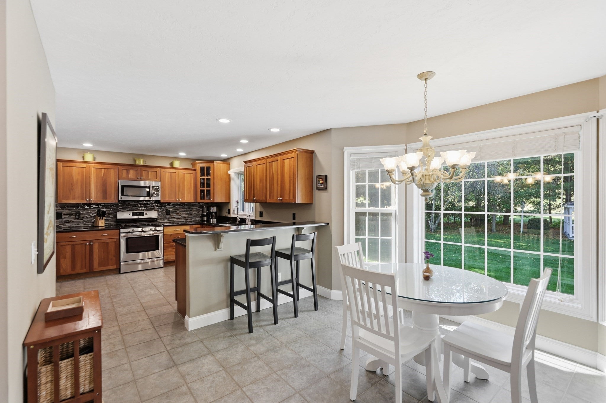 7 Holly Cir, Easthampton, MA, 7 Holly Cir, Easthampton, MA Photo #18