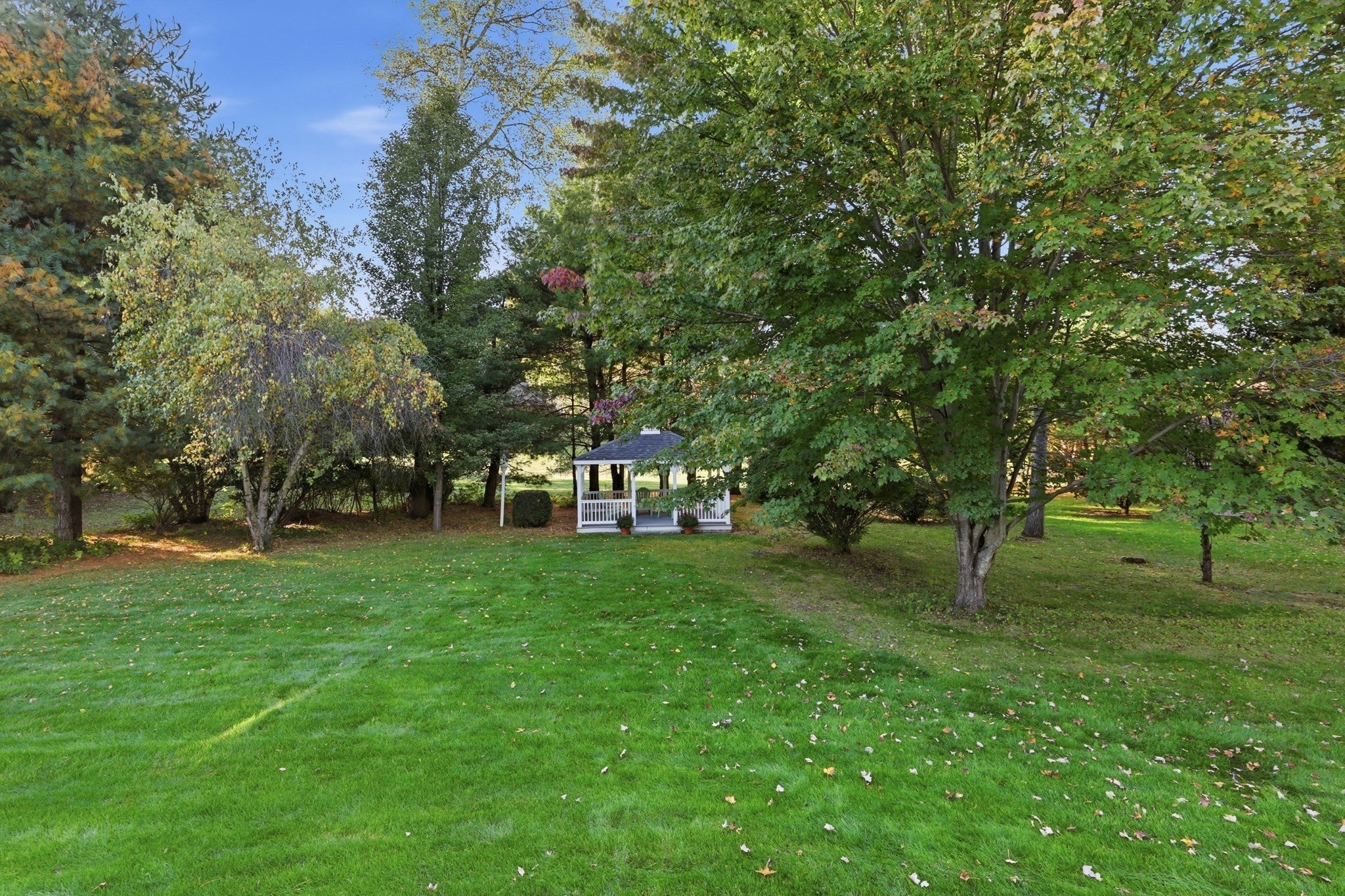 7 Holly Cir, Easthampton, MA, 7 Holly Cir, Easthampton, MA Photo #37