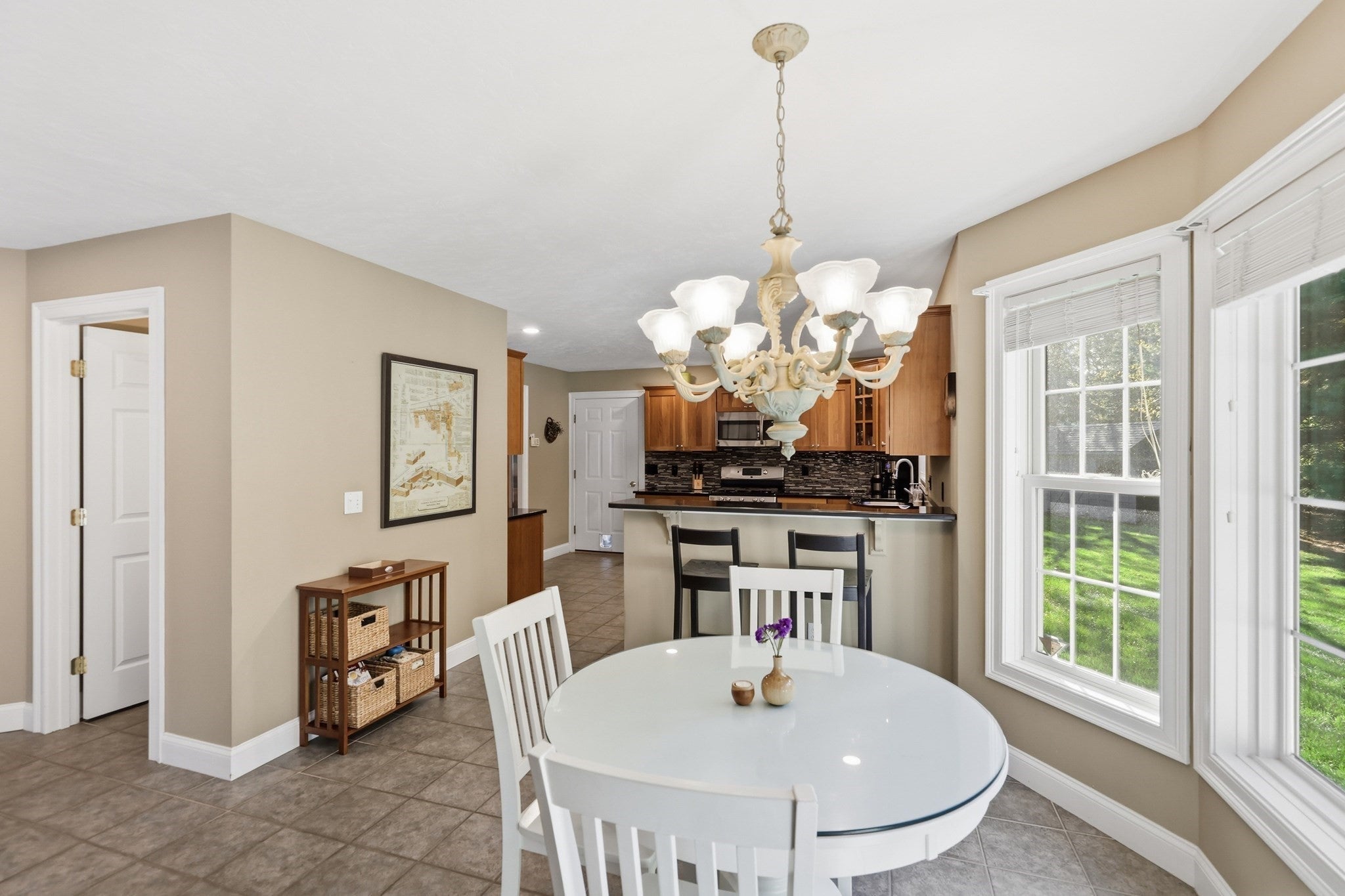 7 Holly Cir, Easthampton, MA, 7 Holly Cir, Easthampton, MA Photo #17