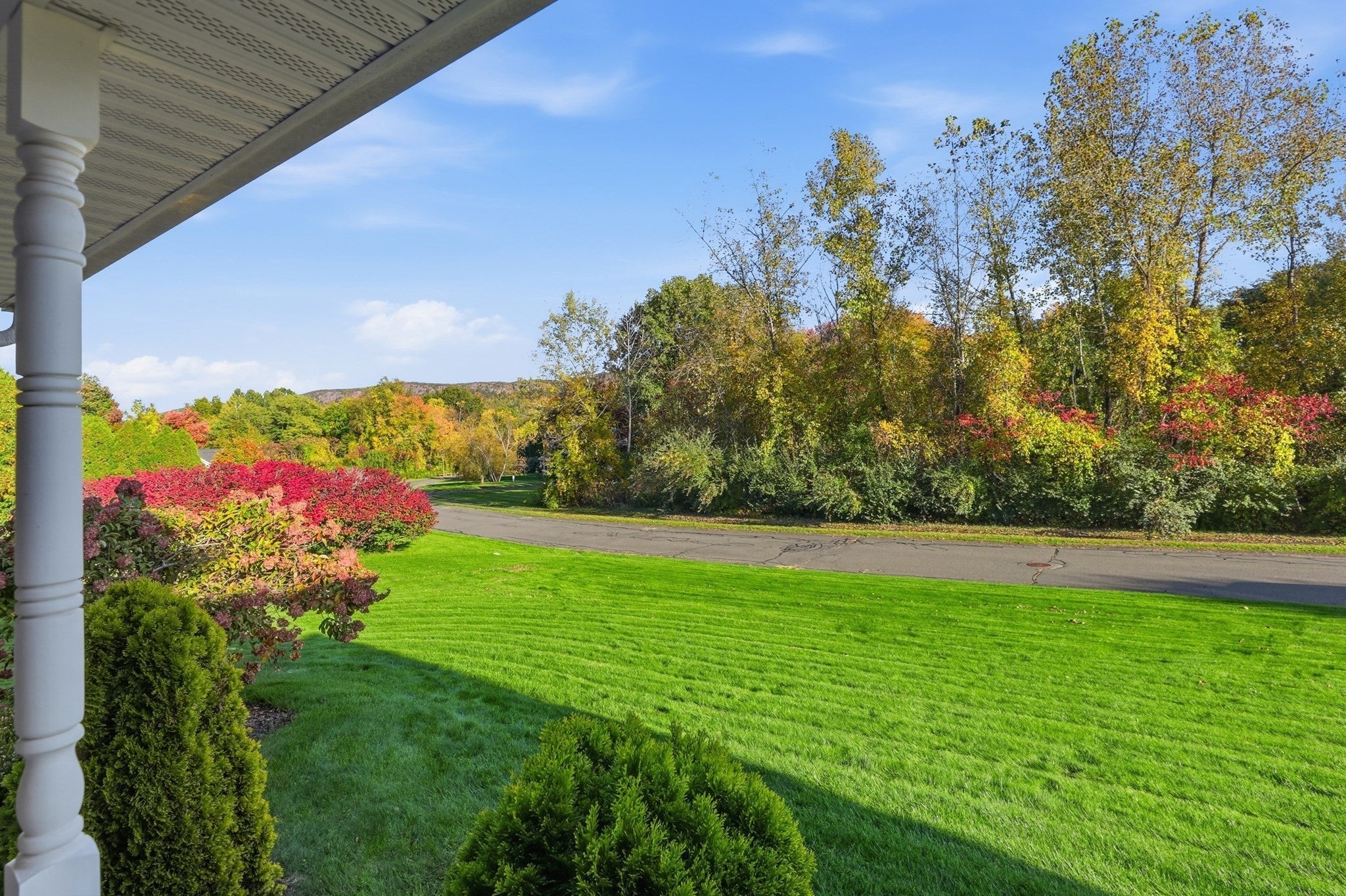 7 Holly Cir, Easthampton, MA, 7 Holly Cir, Easthampton, MA Photo #5