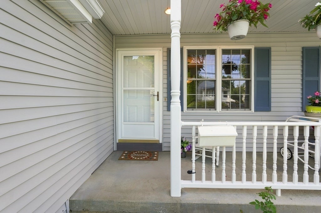 42 Castine St #A, Worcester, MA, 42 Castine St #A, Worcester, MA Photo #3
