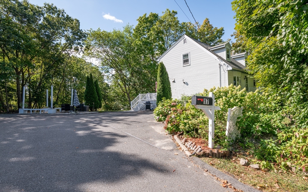 17 Sunnyside Rd.
