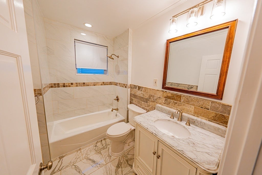 269 Chatham ST #2, Lynn, MA, 269 Chatham ST #2, Lynn, MA Photo #4