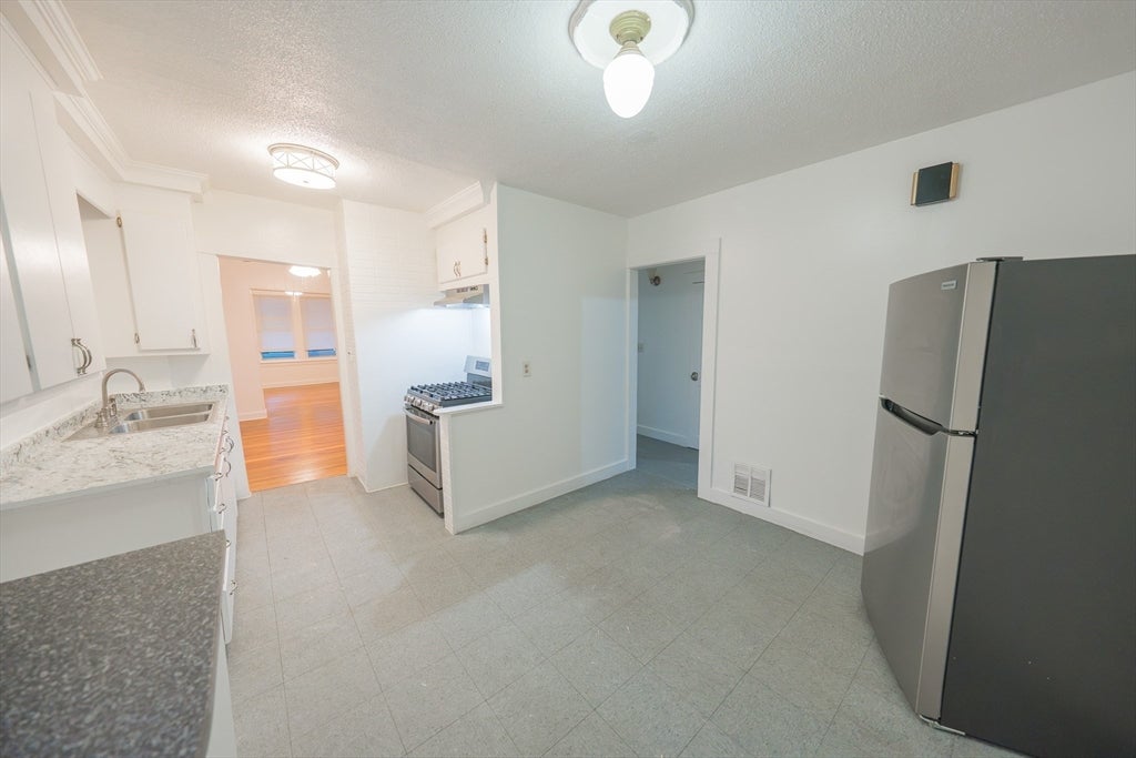 269 Chatham ST #2, Lynn, MA, 269 Chatham ST #2, Lynn, MA Photo #3