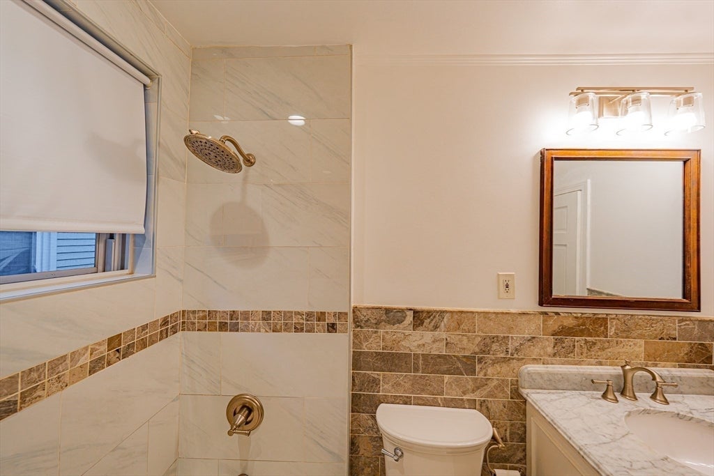 269 Chatham ST #2, Lynn, MA, 269 Chatham ST #2, Lynn, MA Photo #5