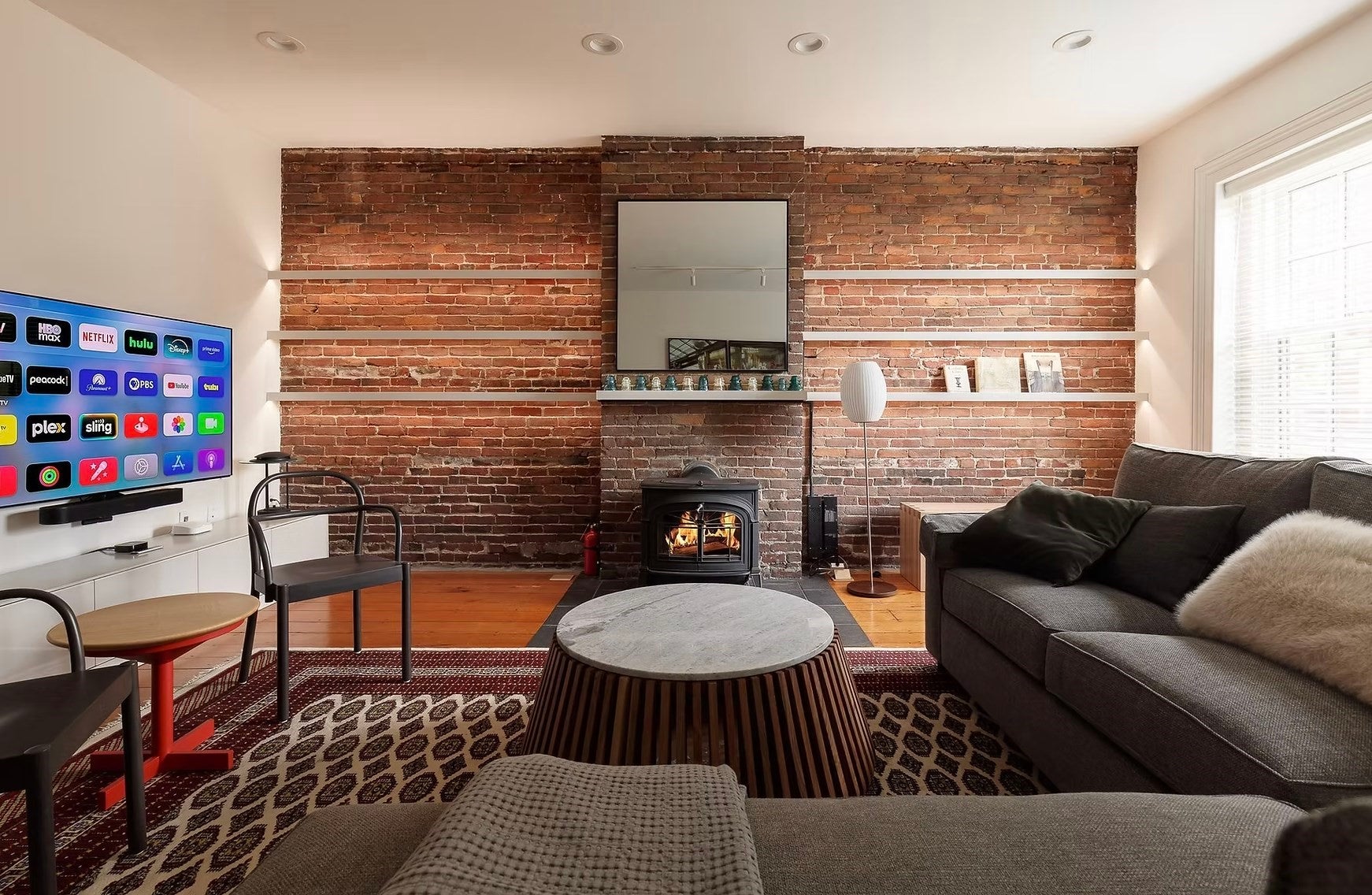 61 Otis St 3