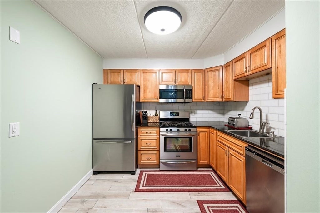 1500 Worcester Road #528, Framingham, MA Photo #8