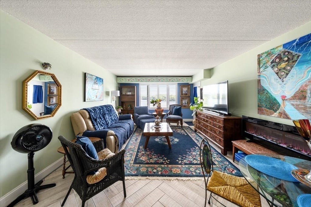 1500 Worcester Road #528, Framingham, MA Photo #6