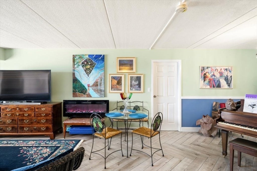 1500 Worcester Road #528, Framingham, MA Photo #4