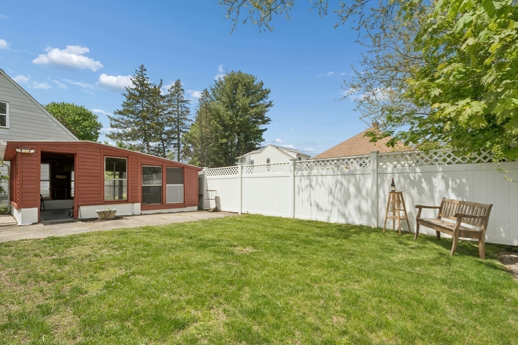 31 Villa Rd, Shrewsbury, MA, 31 Villa Rd, Shrewsbury, MA Photo #18
