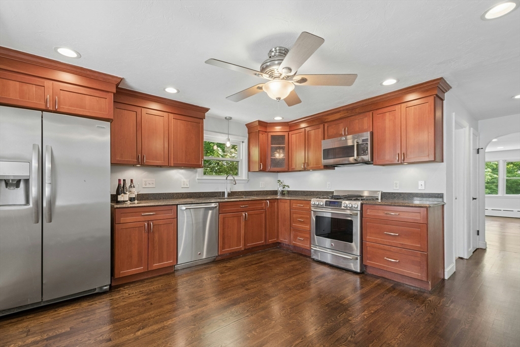 31 Villa Rd, Shrewsbury, MA, 31 Villa Rd, Shrewsbury, MA Photo #6