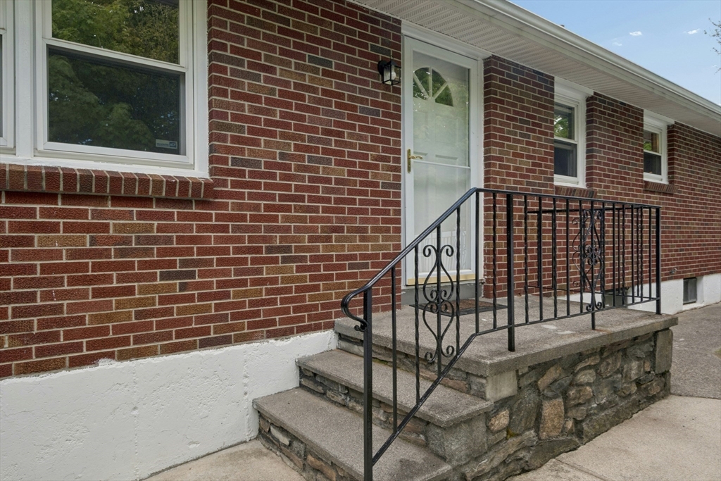 31 Villa Rd, Shrewsbury, MA, 31 Villa Rd, Shrewsbury, MA Photo #19