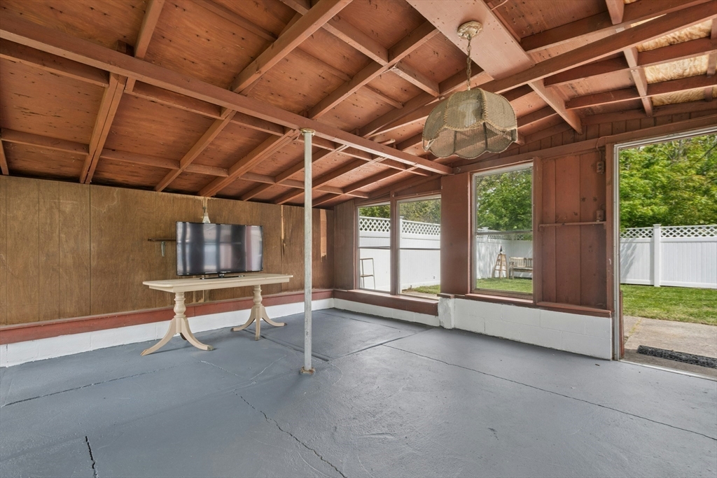 31 Villa Rd, Shrewsbury, MA, 31 Villa Rd, Shrewsbury, MA Photo #17