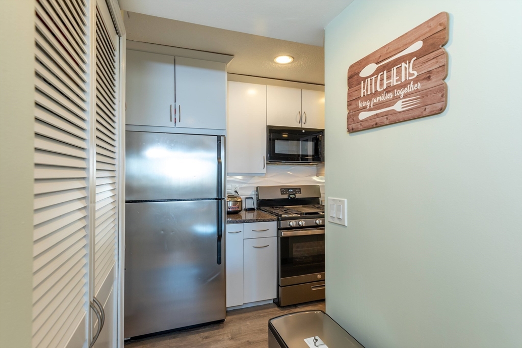 147 Kelton St 609