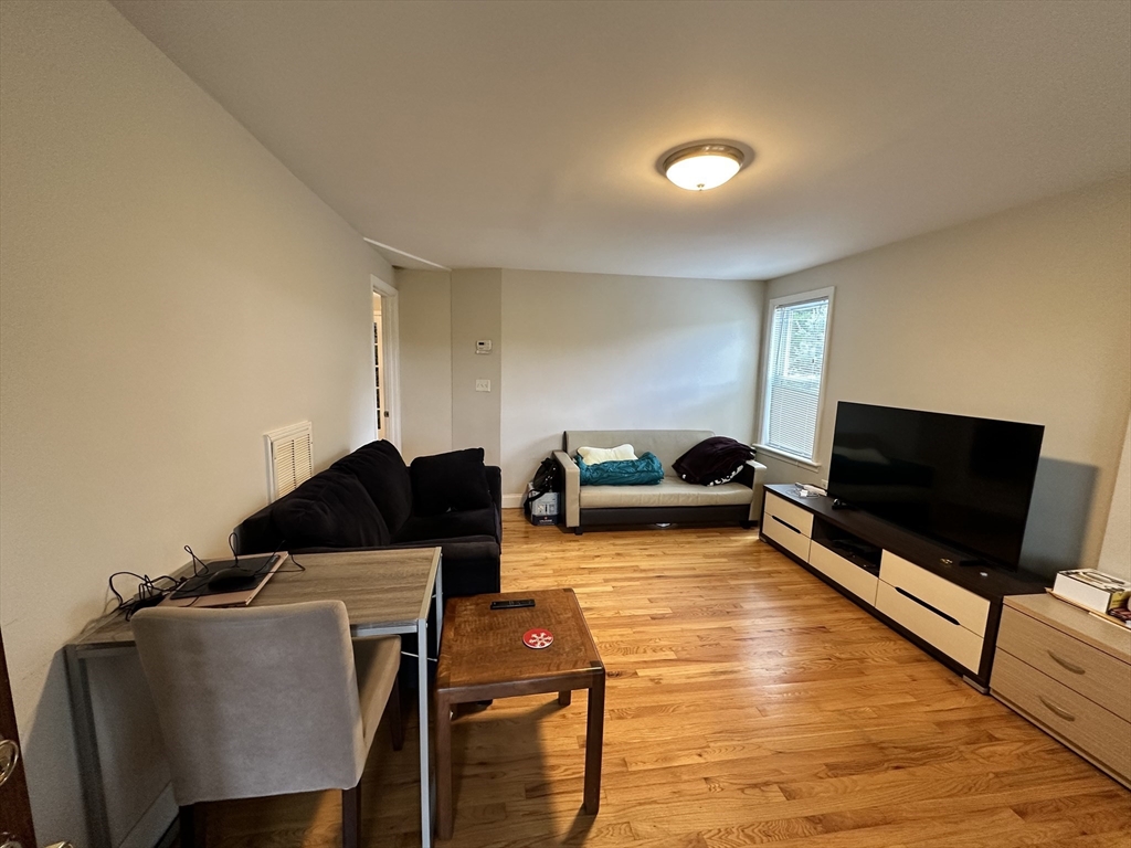 8 North St 1