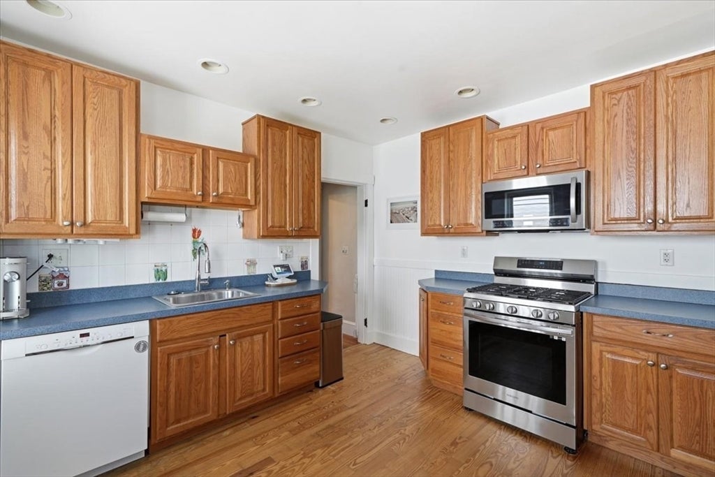 20 Berkley Rd, Hull, MA Photo #15