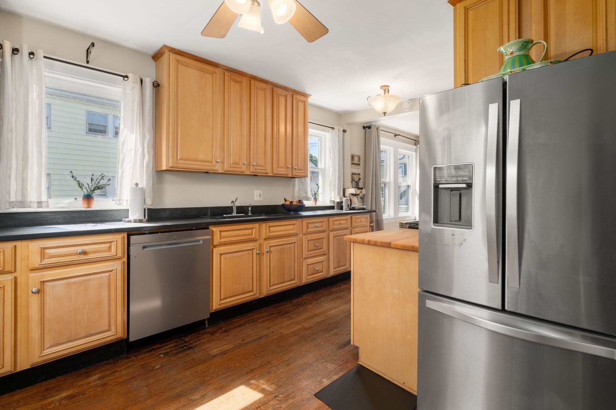 37 Everett St #1, Waltham, MA Photo #16