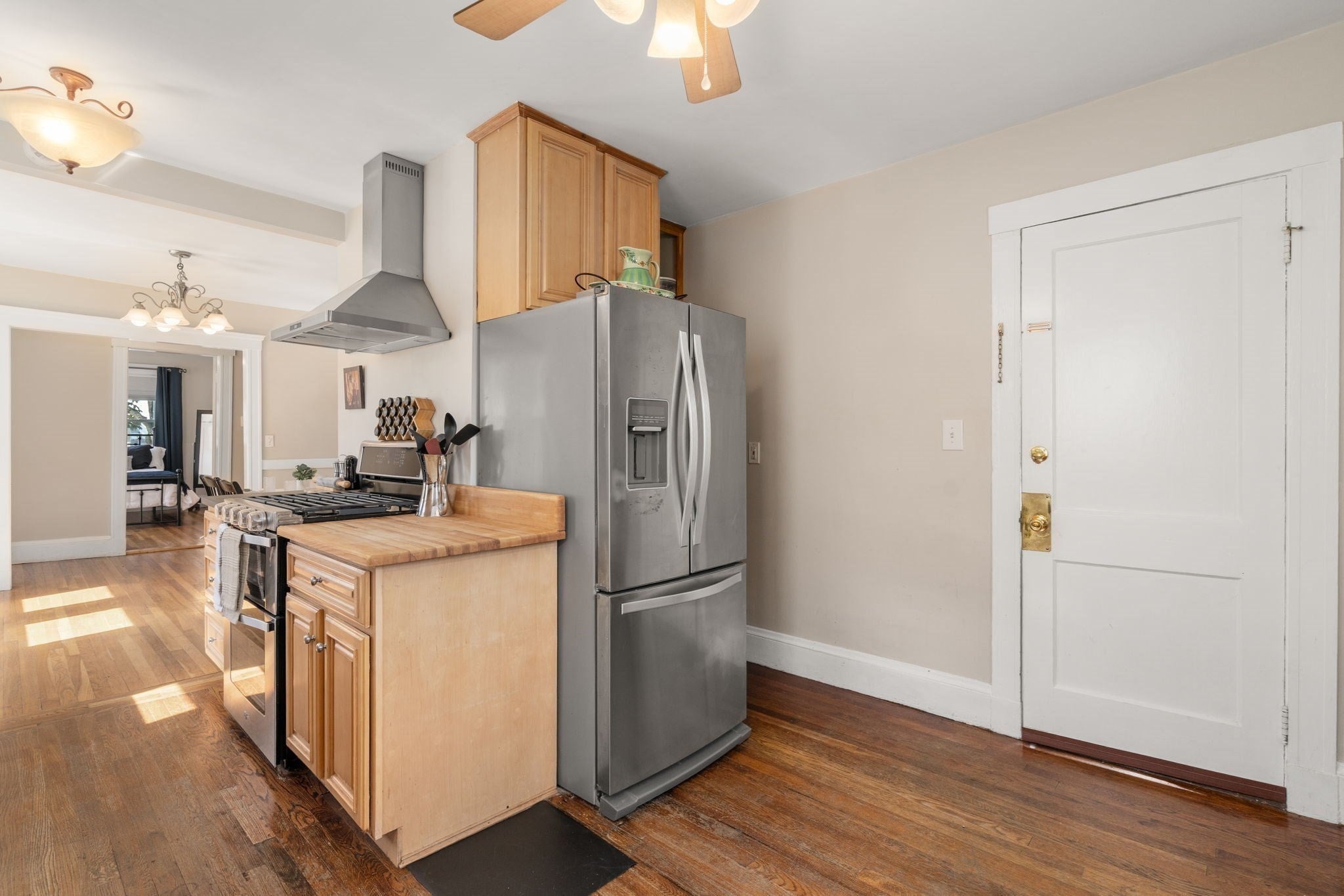 37 Everett St #1, Waltham, MA Photo #18