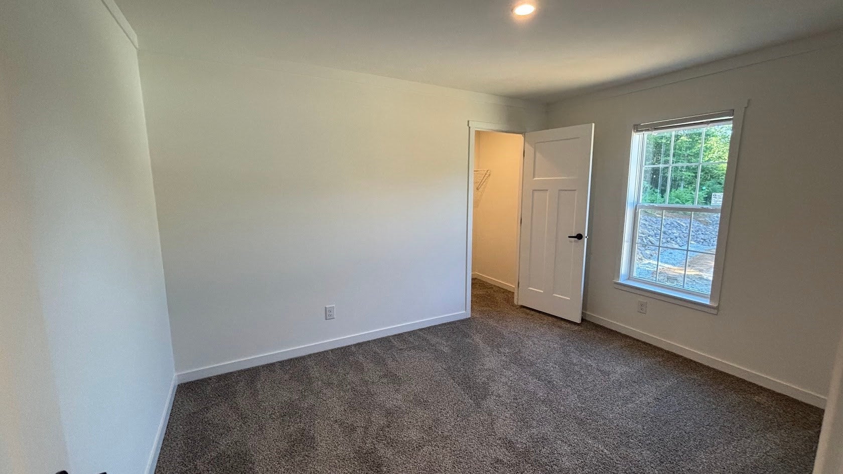 24 Pinrock Drive, Sturbridge, MA Photo #10