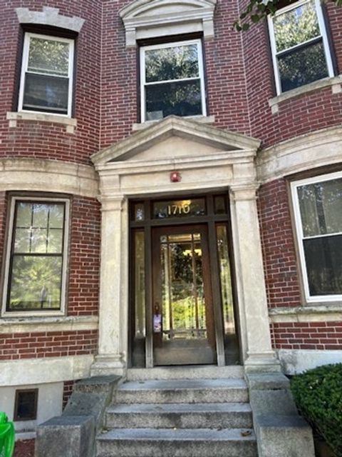 1710 Commonwealth Ave. 3 Boston MA 02135