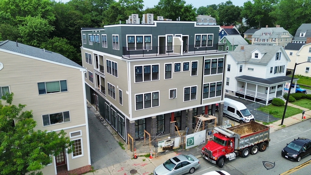 421 High St 205