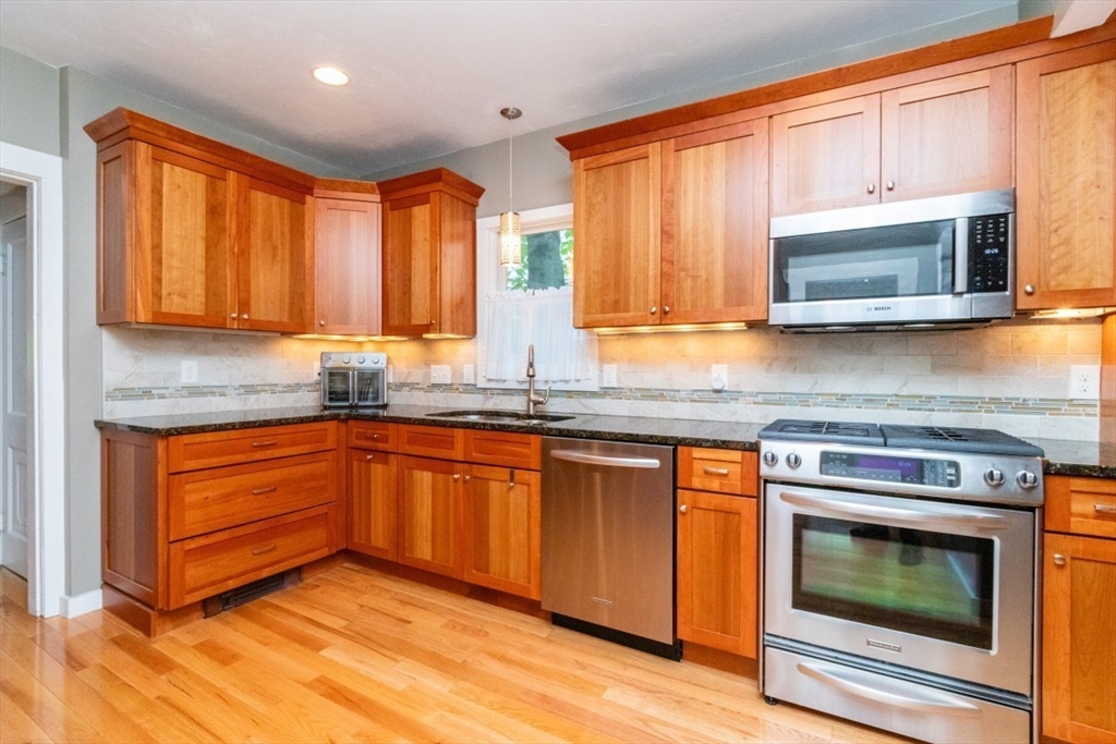 79 Redlands Rd