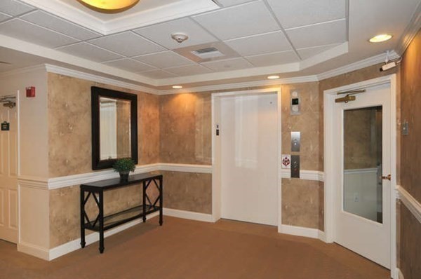 2105 Briarwood Vlg 2105