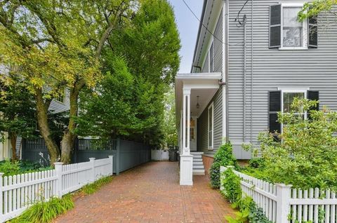 Photo of 14 Ash  Street #14, Cambridge, MA 02138 (MLS # 73144508)