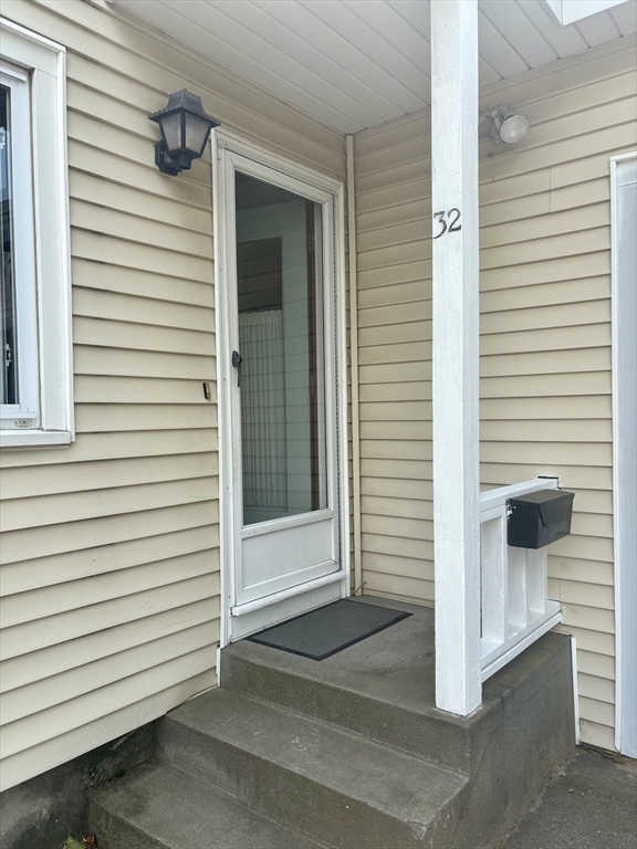 32 Watson Ave