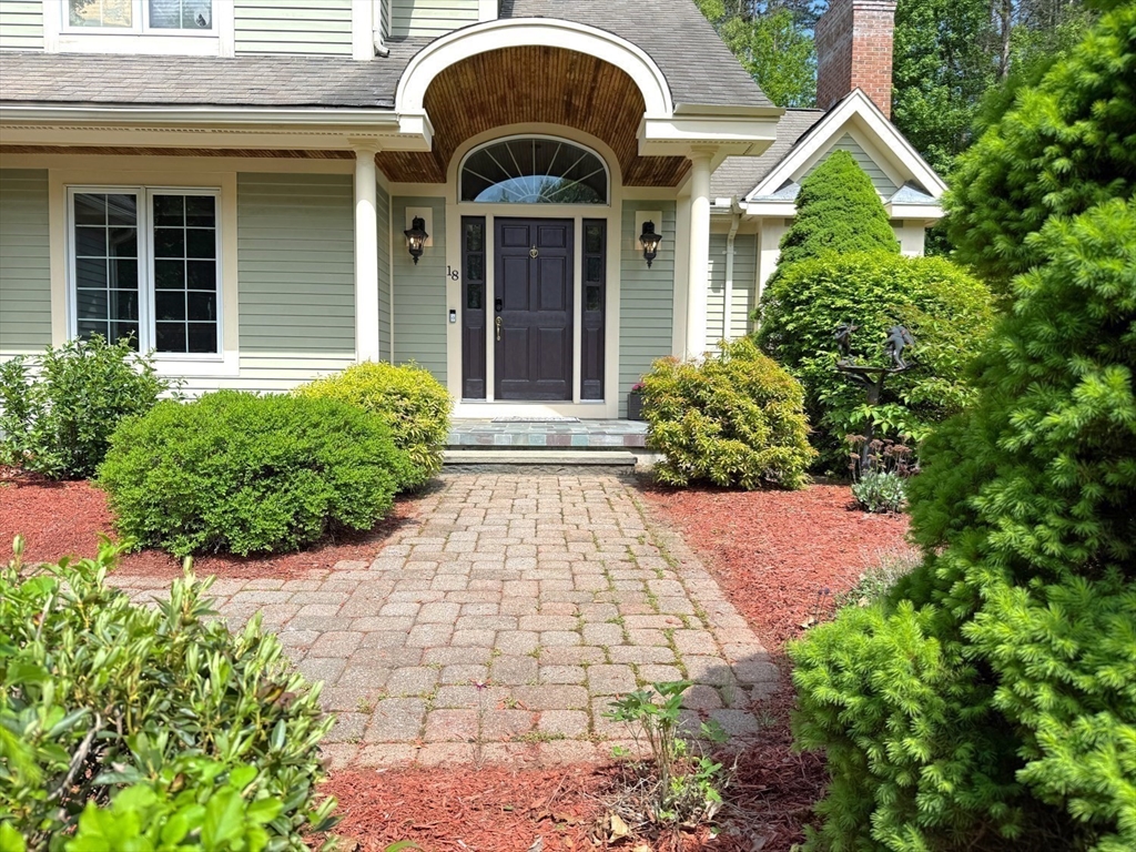 18 Pine Court
