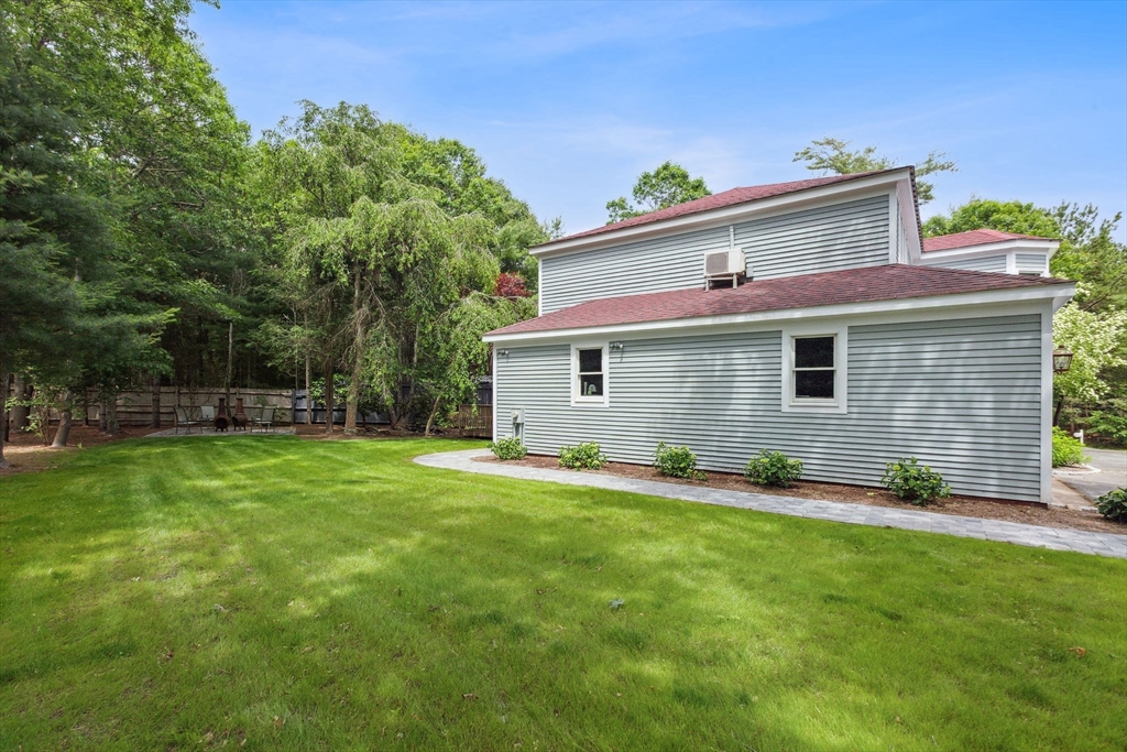 65 River's Edge Road