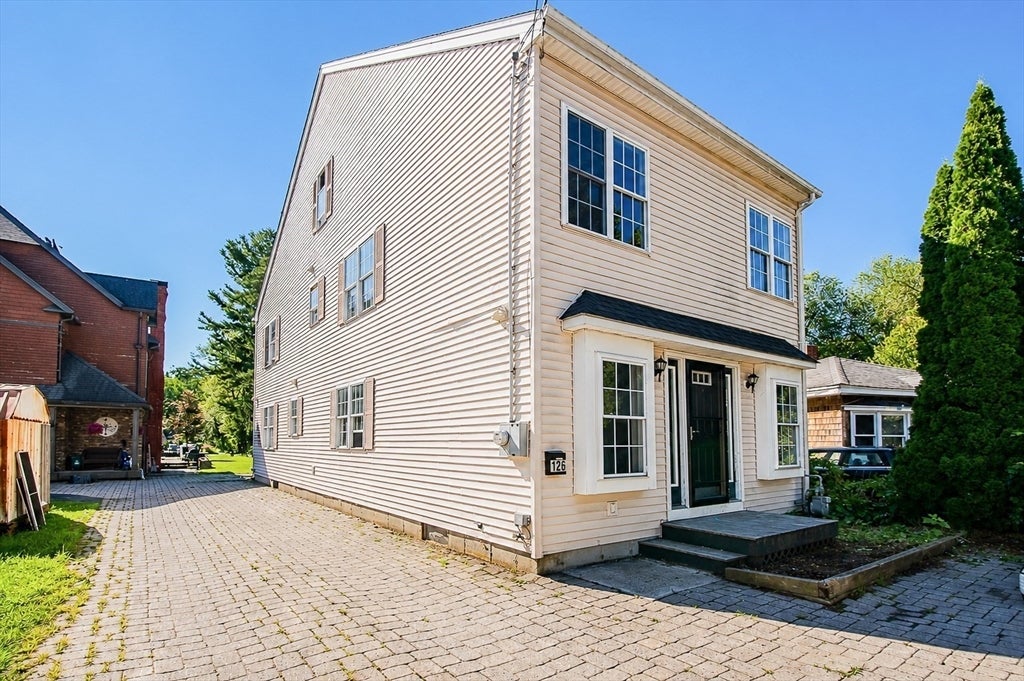 126 Sears Island Dr, Worcester, MA, 126 Sears Island Dr, Worcester, MA Photo #2
