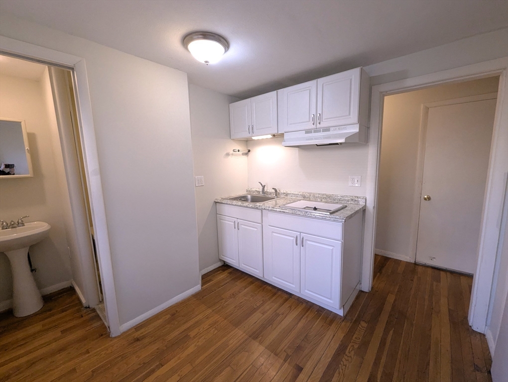 44 Barrington Road 1