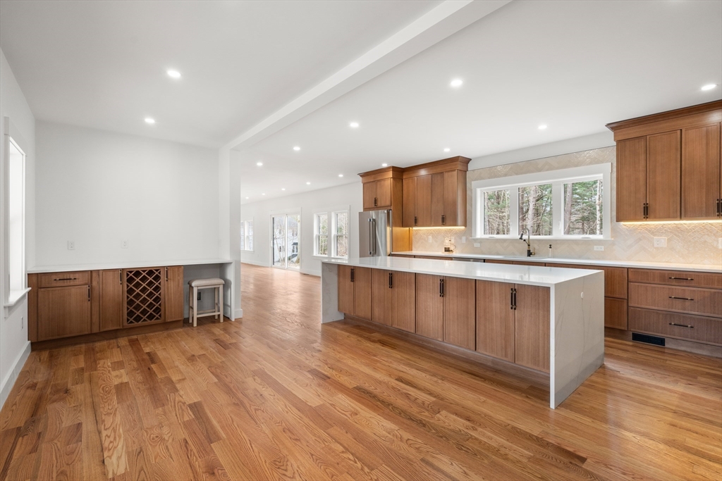 7 Circle Dr