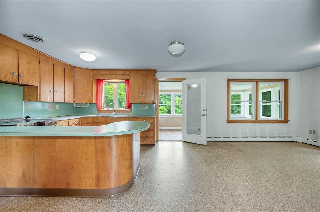 129 Forest St, Haverhill, MA, 129 Forest St, Haverhill, MA Photo #12